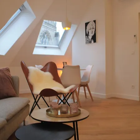 Charming With Cathedral View! On The 4th Floor Antwerpia